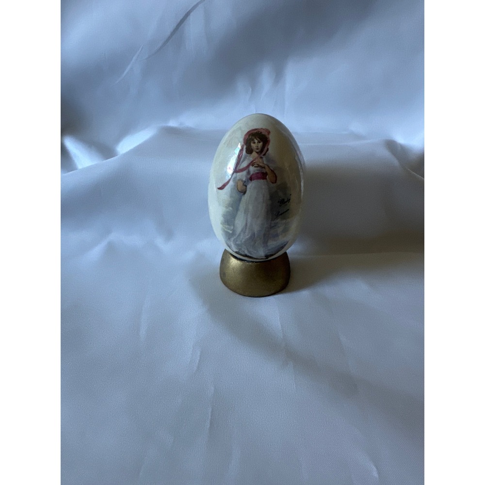 Sharon Bertram Hand Painted‎ Decorative Egg Figurine Victorian Lady